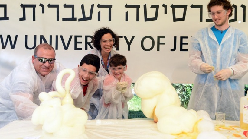 Scientific Encounters for Families and Youth